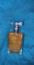 Load image into Gallery viewer, D.C Beauty Body Glow Oil