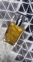 Load image into Gallery viewer, D.C Beauty Body Glow Oil